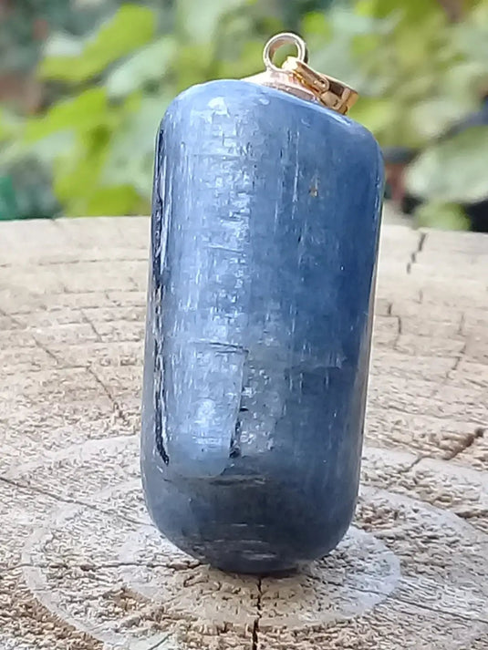 Cyanite bleue ou Dysthène bleue du Brésil pendentif Grade A++++ Fourni avec cordon Cyanite bleue ou Dysthène bleue du Brésil pendentif