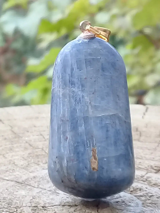 Cyanite bleue ou Dysthène bleue du Brésil pendentif Grade A++++ Fourni avec cordon Cyanite bleue ou Dysthène bleue du Brésil pendentif