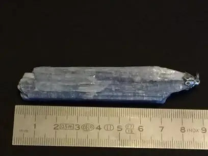 Cyanite ou Dysthène bleue du Brésil pendentif Grade A++++ Fourni avec cordon Cyanite bleue ou Dysthène bleue du Brésil pierre brute pendentif Dans la besace du p'tit Poucet   