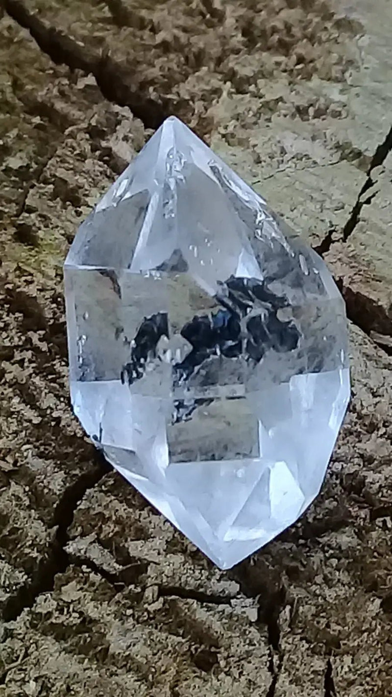 Chargez l&#39;image dans la visionneuse de la galerie, Diamant de Herkimer Grade A ++++ Diamant de Herkimer

