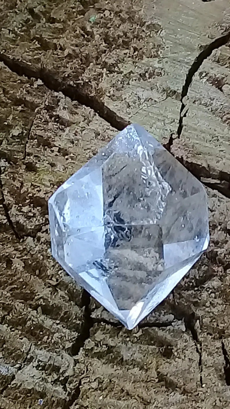 Cargue la imagen en el visor de la galería, Diamant de Herkimer Grade A ++++ Diamant de Herkimer Dans la besace du p&#39;tit Poucet...   

