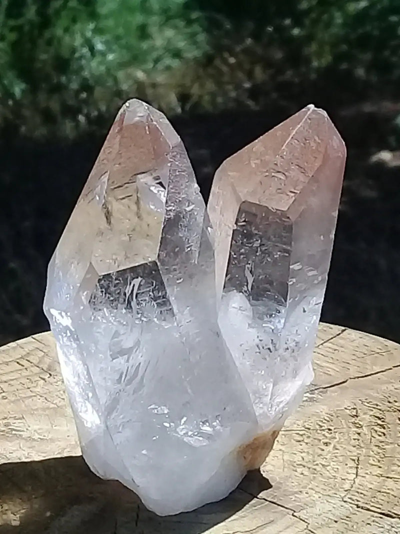 Chargez l&#39;image dans la visionneuse de la galerie, Double pointe de Cristal de roche Grade A ++++ 7 x 5 x 3,5cm Double pointe de Cristal de roche 7 x 5 x 3,5cm
