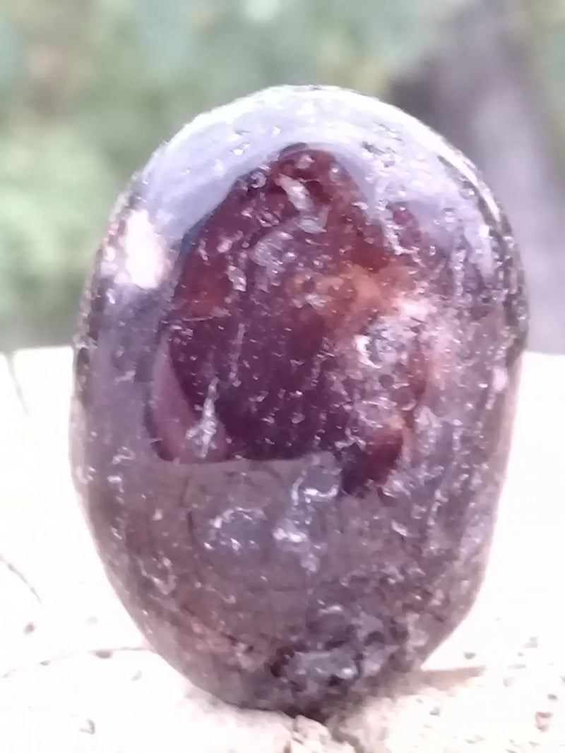 Chargez l&#39;image dans la visionneuse de la galerie, Dravite ou Tourmaline brune du Brésil pierre roulée Grade A++++ Dravite ou Tourmaline brune du Brésil pierre roulée
