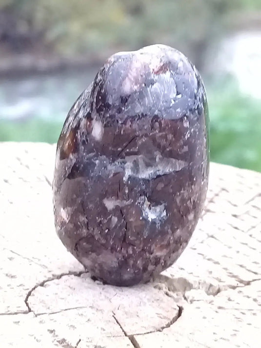 Dravite ou Tourmaline brune du Brésil pierre roulée Grade A++++ Dravite ou Tourmaline brune du Brésil pierre roulée