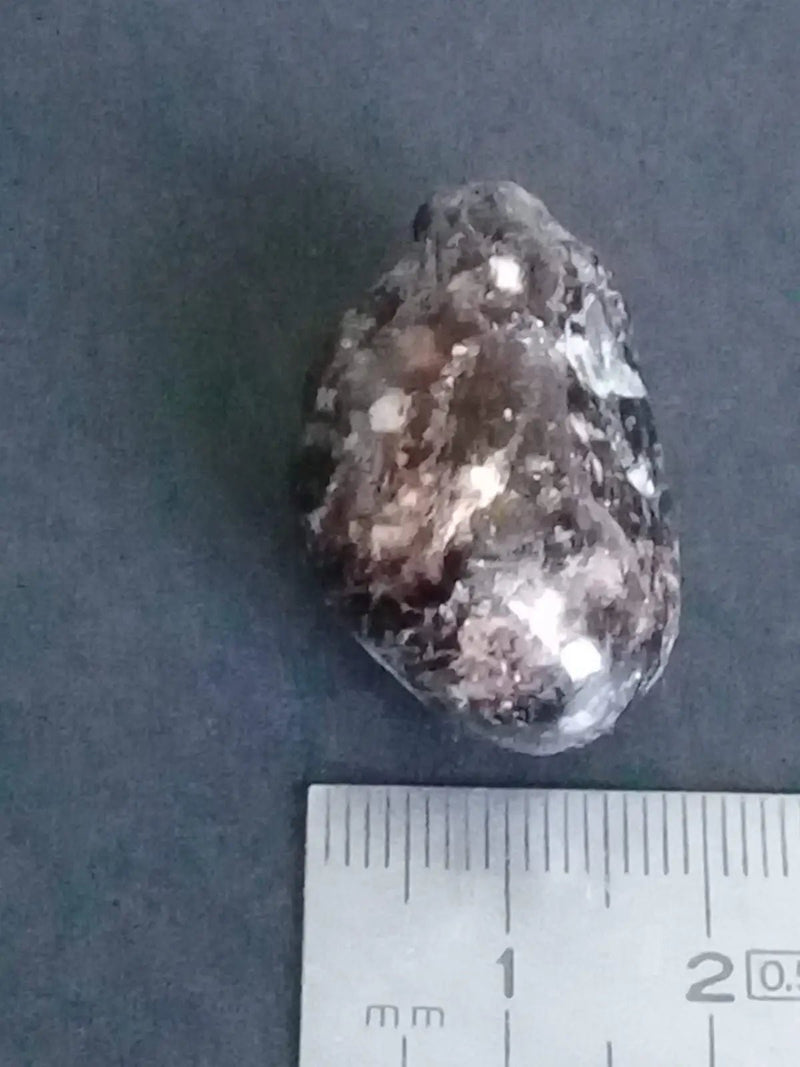 Load image into Gallery viewer, Dravite ou Tourmaline brune du Brésil pierre roulée Grade A++++ Dravite ou Tourmaline brune du Brésil pierre roulée
