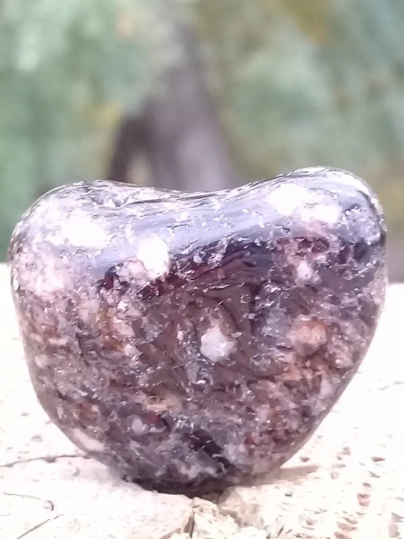 Load image into Gallery viewer, Dravite ou Tourmaline brune du Brésil pierre roulée Grade A++++ Dravite ou Tourmaline brune du Brésil pierre roulée
