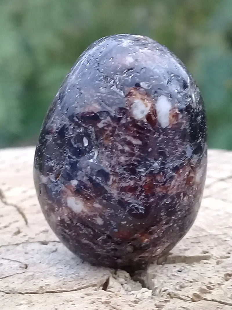 Load image into Gallery viewer, Dravite ou Tourmaline brune du Brésil pierre roulée Grade A++++ Dravite ou Tourmaline brune du Brésil pierre roulée
