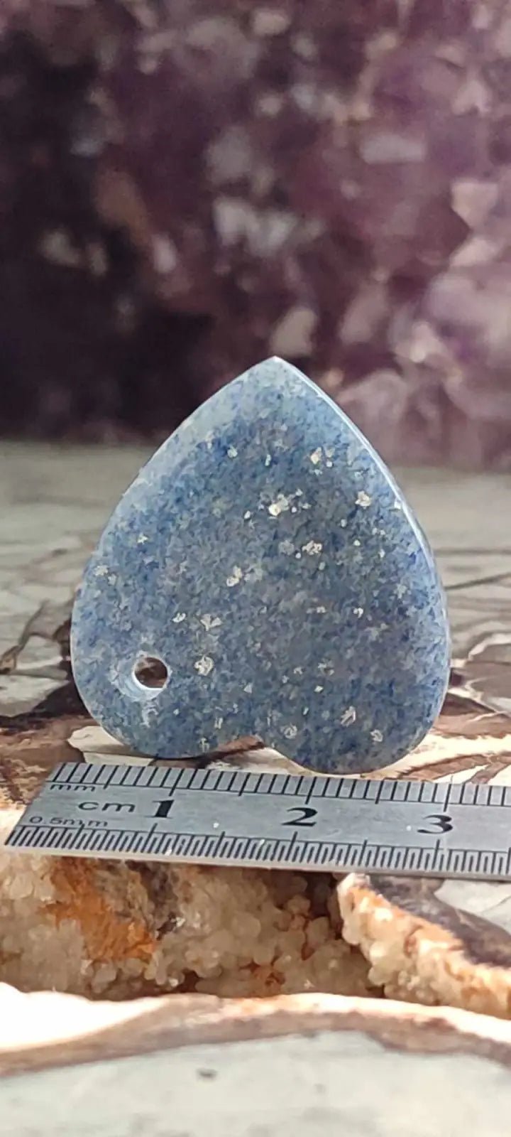 Load image into Gallery viewer, Dumortiérite du brésil médiator Grade A+++ Dumortiérite médiator
