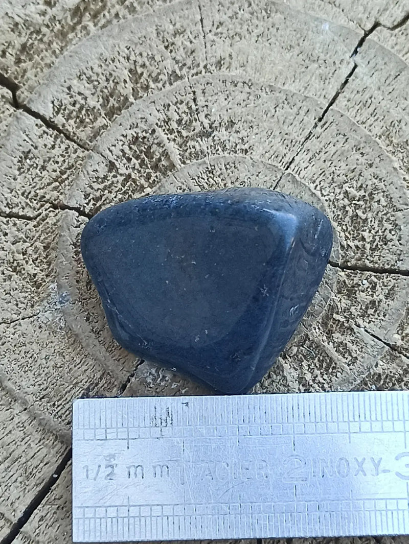 Load image into Gallery viewer, Dumortiérite du Brésil pierre roulée Grade A++++ Dumortiérite pierre roulée
