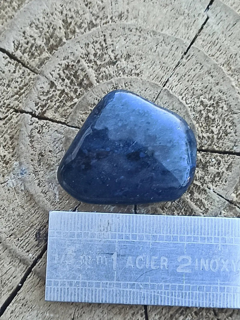 Load image into Gallery viewer, Dumortiérite du Brésil pierre roulée Grade A++++ Dumortiérite pierre roulée
