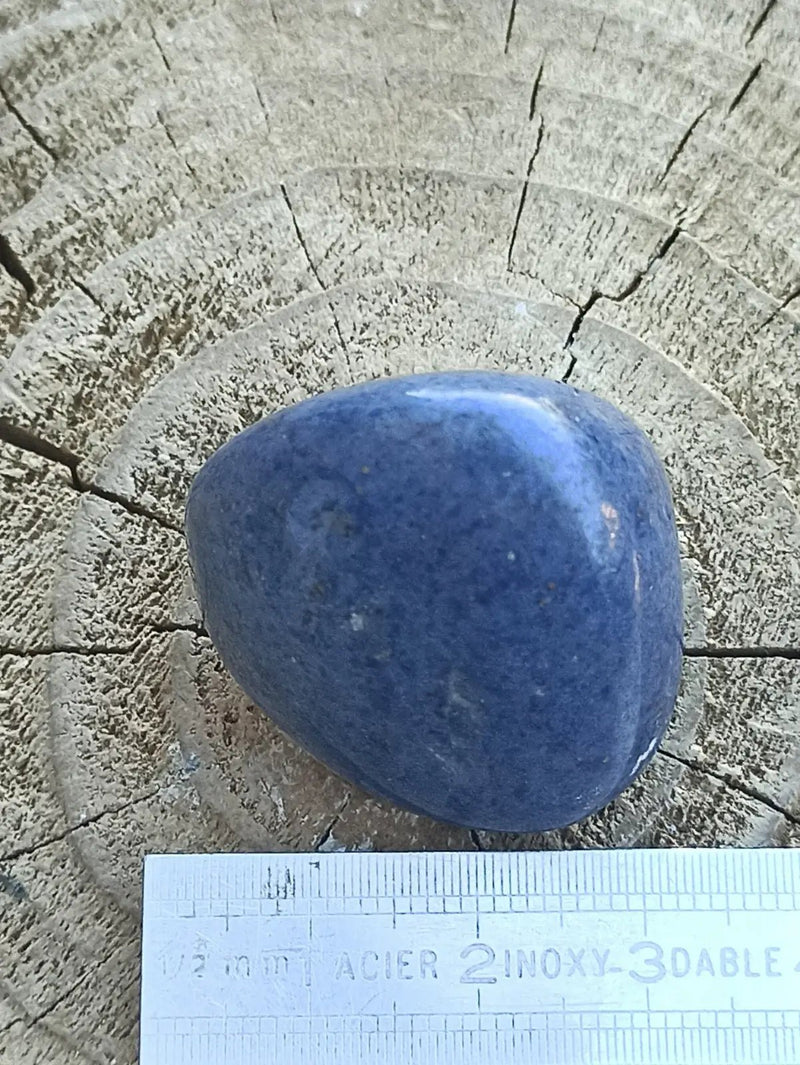 Chargez l&#39;image dans la visionneuse de la galerie, Dumortiérite du Brésil pierre roulée Grade A++++ Dumortiérite pierre roulée
