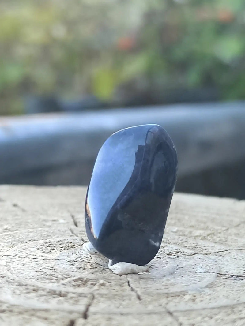 Load image into Gallery viewer, Dumortiérite du brésil pierre roulée Grade A++++ Dumortiérite pierre roulée
