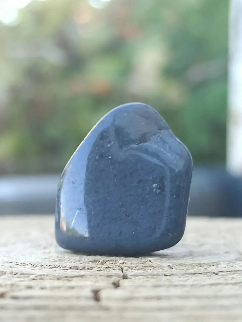 Load image into Gallery viewer, Dumortiérite du Brésil pierre roulée Grade A++++ Dumortiérite pierre roulée
