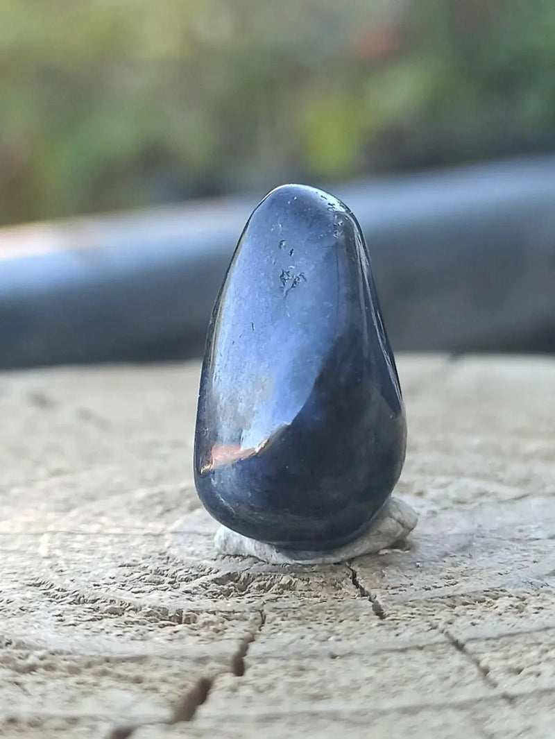 Load image into Gallery viewer, Dumortiérite du Brésil pierre roulée Grade A++++ Dumortiérite pierre roulée
