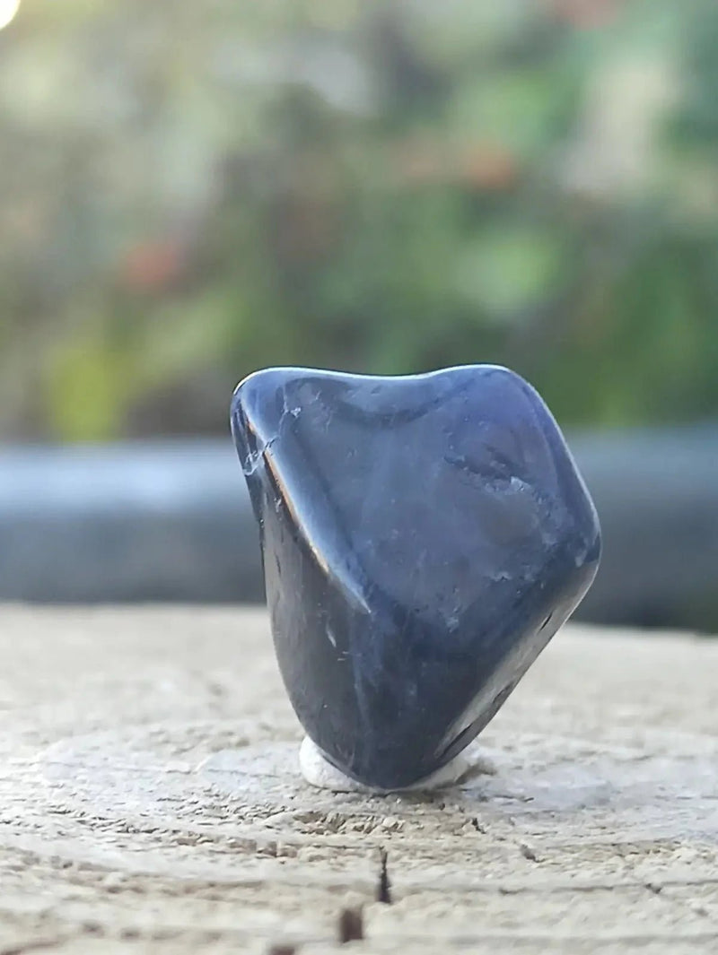 Load image into Gallery viewer, Dumortiérite du Brésil pierre roulée Grade A++++ Dumortiérite pierre roulée
