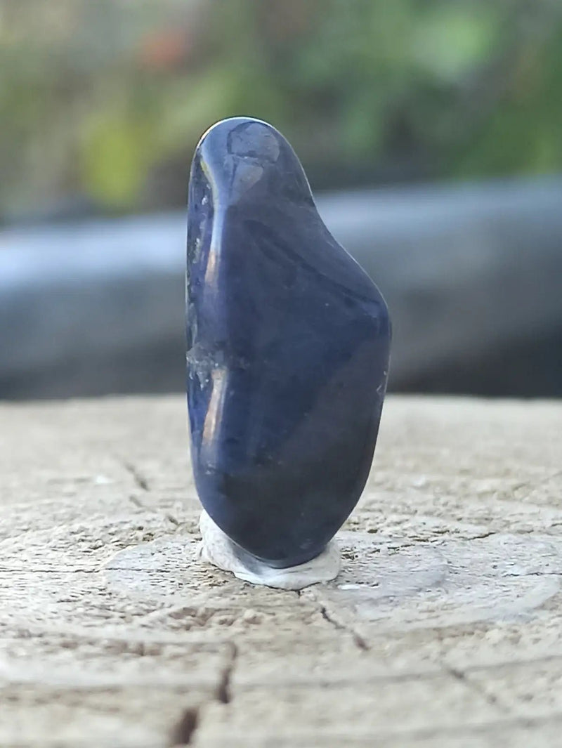 Load image into Gallery viewer, Dumortiérite du Brésil pierre roulée Grade A++++ Dumortiérite pierre roulée
