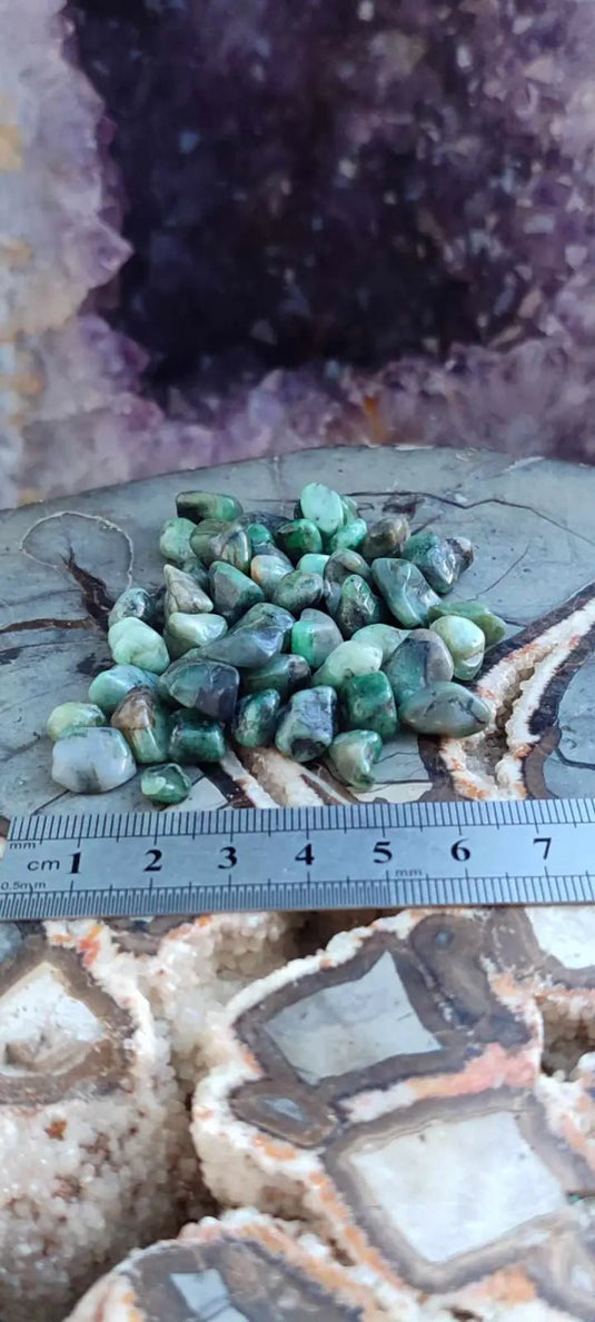 Emeraude de Zambie pierre roulée Grade A++++ (lot) Emeraude pierre roulée