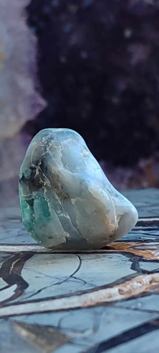 Emeraude de Zambie pierre roulée Grade A++++ Emeraude pierre roulée