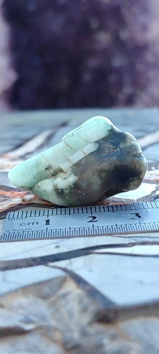 Emeraude de Zambie pierre roulée Grade A++++ Emeraude pierre roulée