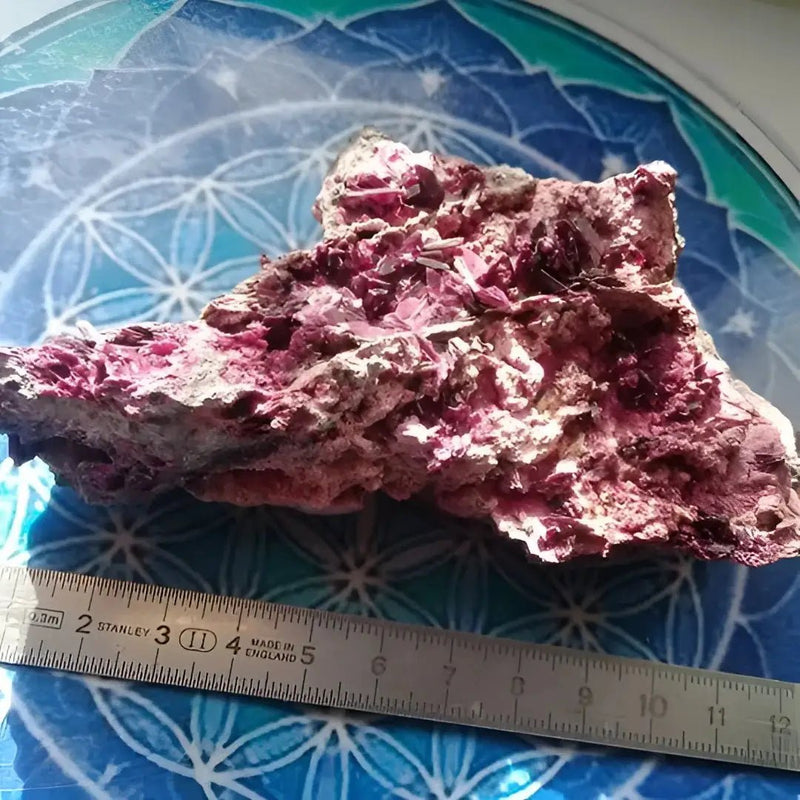 Chargez l&#39;image dans la visionneuse de la galerie, Erythrine/Erythrite du Maroc pierre de collection Grade A ++++ Erythrine/Erythrite
