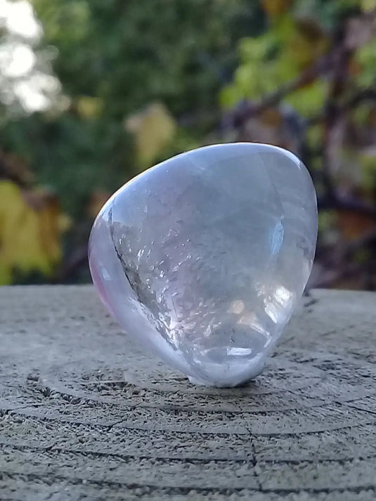 Fluorite claire violette et verte de France pierre roulée Grade A++++ Fluorite claire violette et verte de France pierre roulée