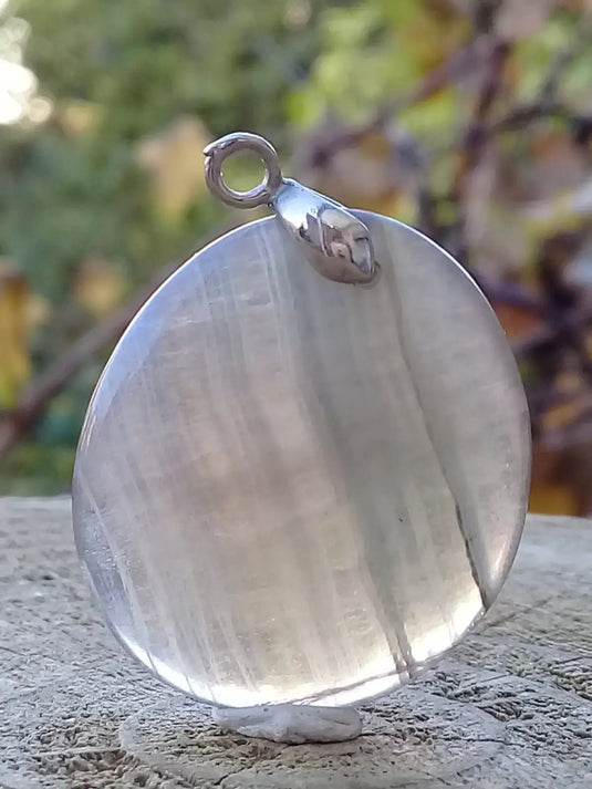 Fluorite verte et claire de France pendentif Grade A++++ Fourni avec cordon Fluorite verte et claire de France pendentif