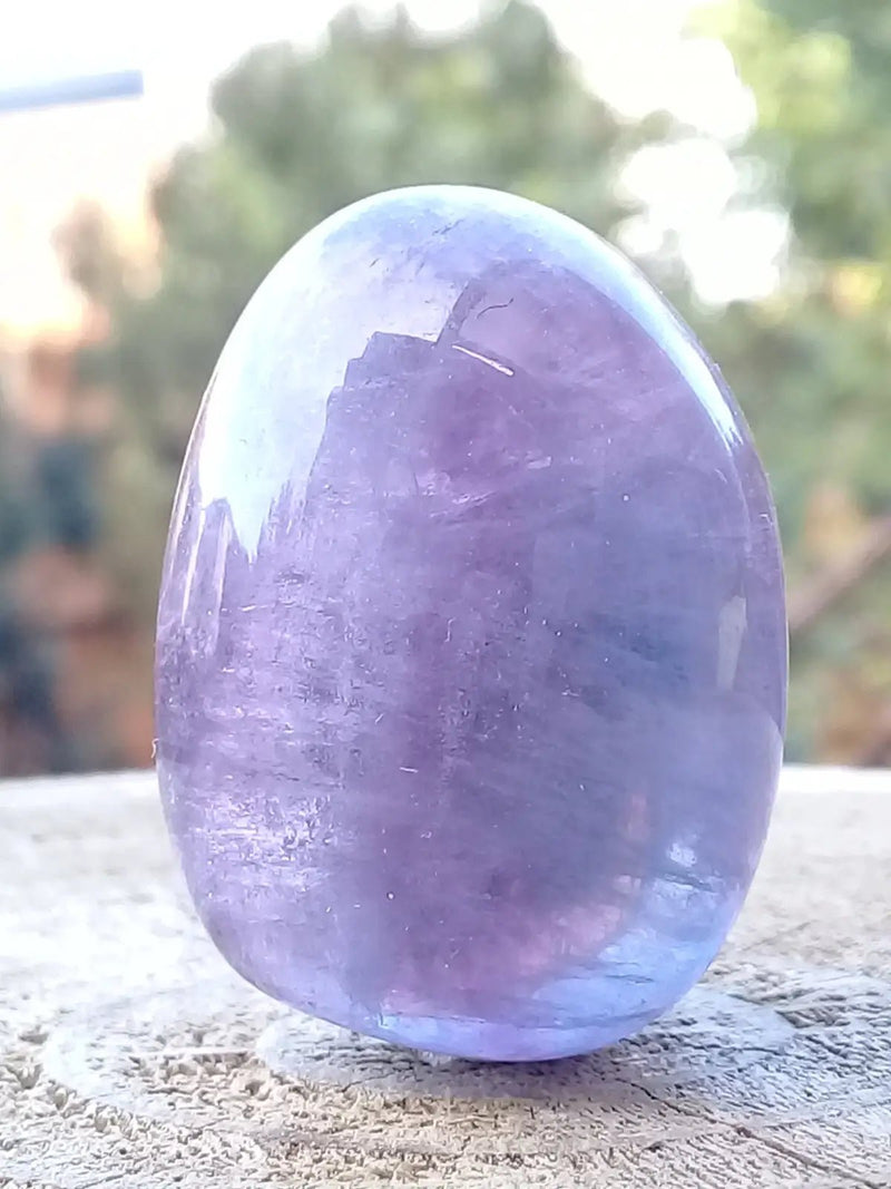 Chargez l'image dans la visionneuse de la galerie, Fluorite violette et verte de France pierre roulée Grade A++++ Fluorite de France pierre roulée
