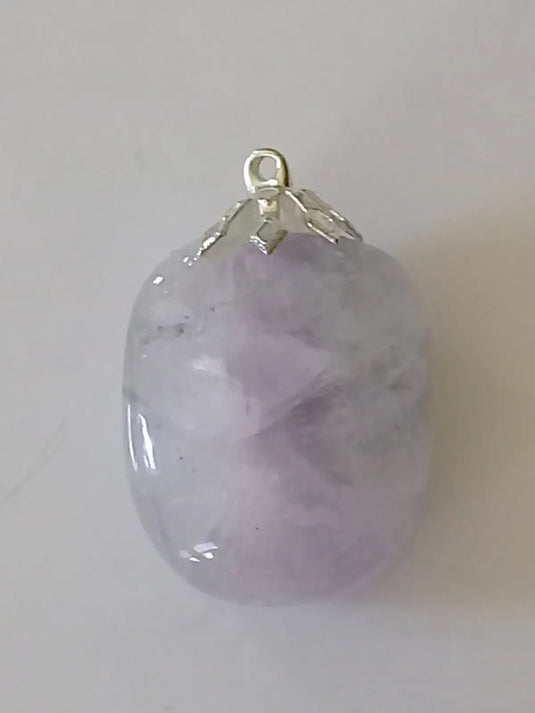 Fluorite violette verte et claire de France pendentif Grade A++++ Fourni avec cordon Fluorite violette verte et claire de France pendentif