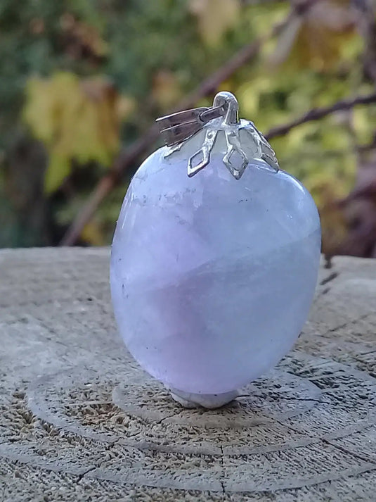 Fluorite violette verte et claire de France pendentif Grade A++++ Fourni avec cordon Fluorite violette verte et claire de France pendentif