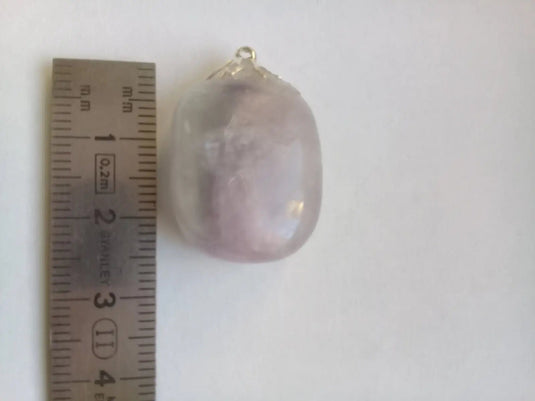 Fluorite violette verte et claire de France pendentif Grade A++++ Fourni avec cordon Fluorite violette verte et claire de France pendentif