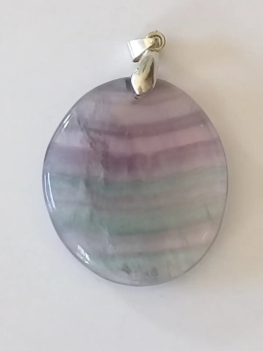 Fluorite violette verte et claire de France pendentif Grade A++++ Fourni avec cordon Fluorite violette verte et claire de France pendentif