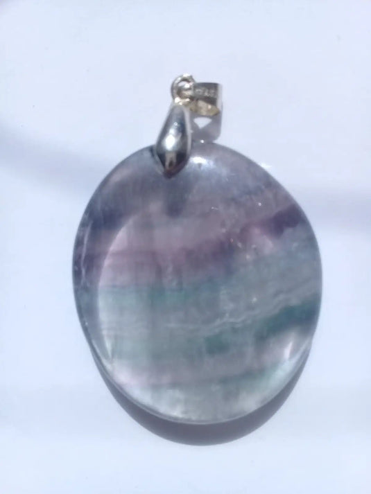 Fluorite violette verte et claire de France pendentif Grade A++++ Fourni avec cordon Fluorite violette verte et claire de France pendentif