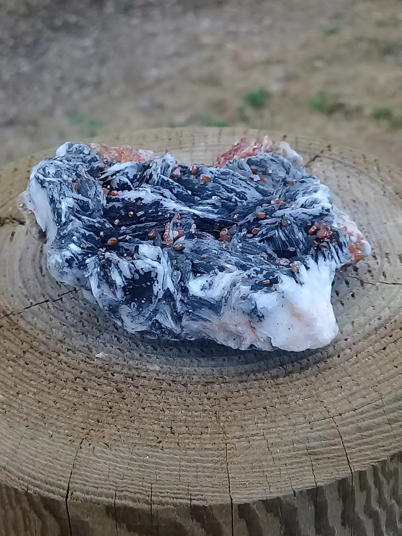 Load image into Gallery viewer, Galène et Vanadinite sur Baryte Grade A ++++ Galène et Vanadinite sur Baryte
