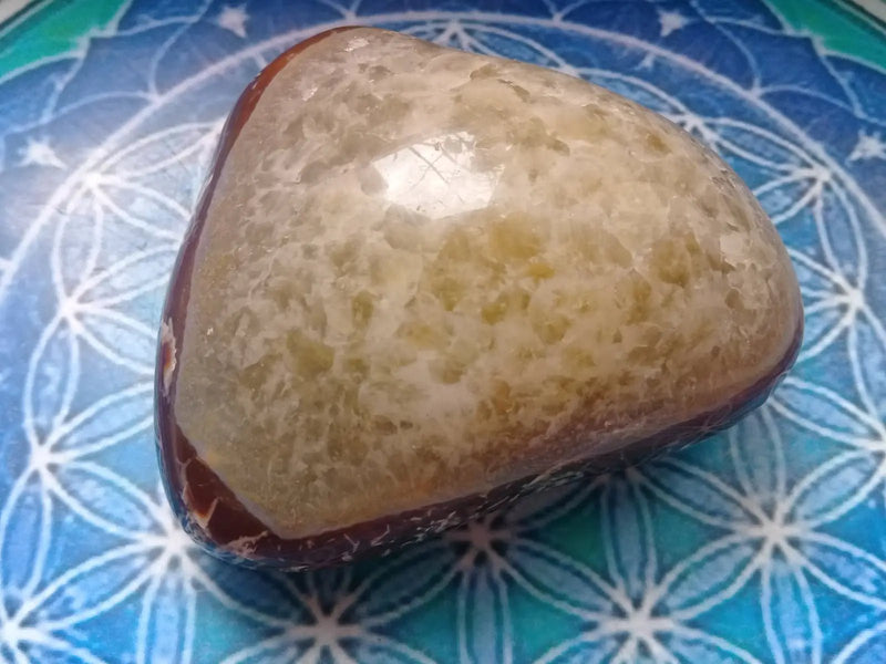 Load image into Gallery viewer, Galet de Cornaline Grade A ++++ Galet de Cornaline
