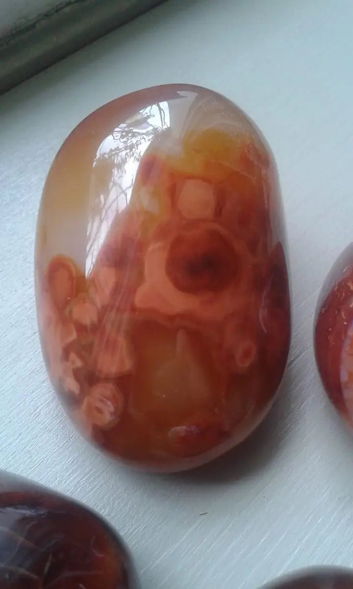 Load image into Gallery viewer, Galet de Cornaline Grade A ++++ Galet de Cornaline
