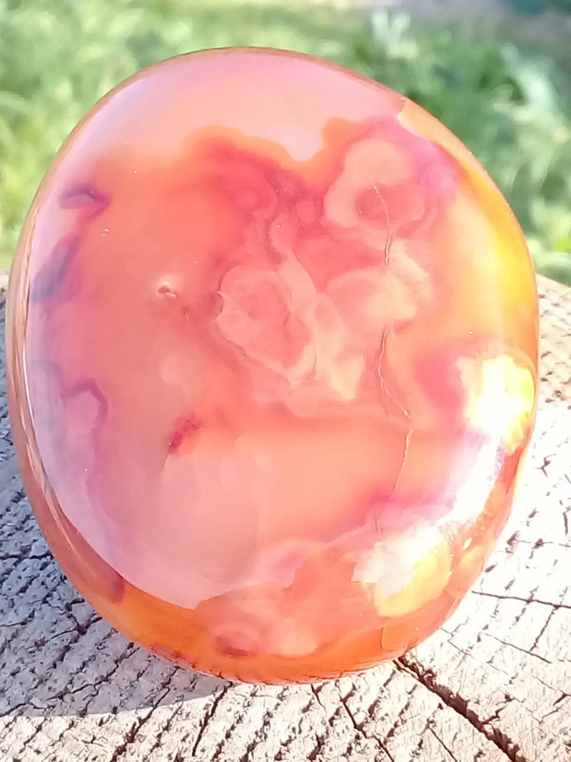 Load image into Gallery viewer, Galet de Cornaline Grade A ++++ Galet de Cornaline
