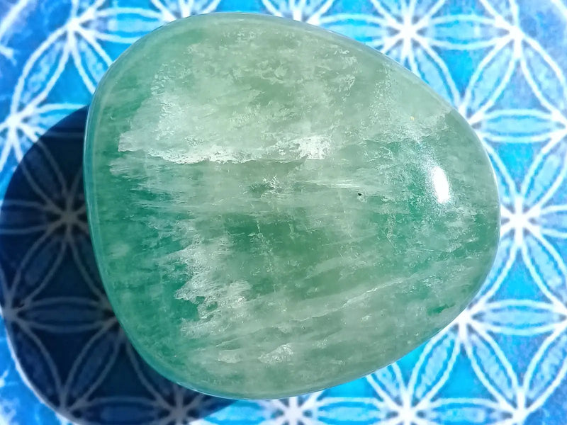 Load image into Gallery viewer, Galet Fluorite verte Grade A ++++ Galet Fluorite verte
