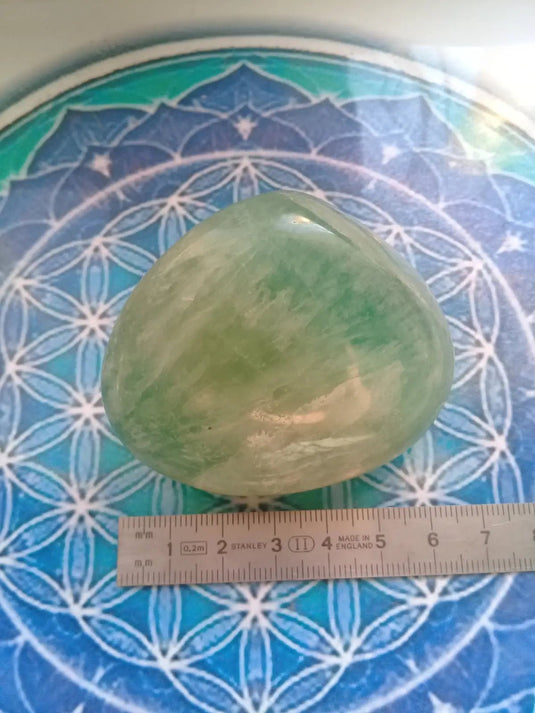 Galet Fluorite verte Grade A ++++ Galet Fluorite verte