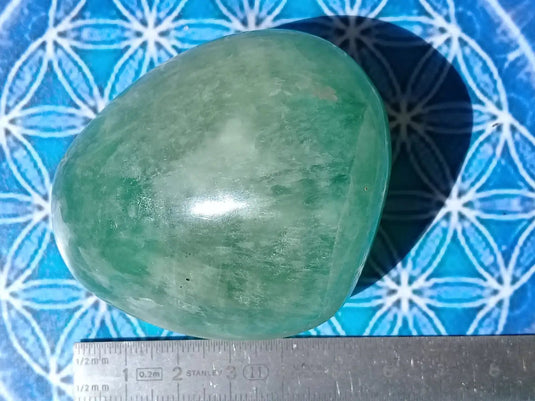 Galet Fluorite verte Grade A ++++ Galet Fluorite verte