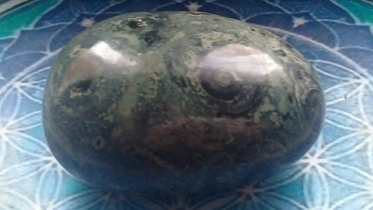 Galet Jaspe vert de Kambaba Grade A ++++ Galet Jaspe vert de Kambaba