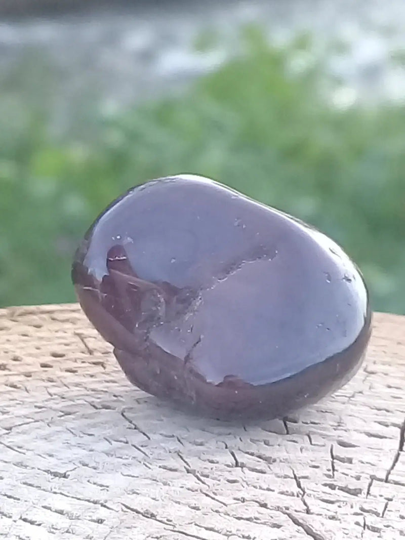 Chargez l&#39;image dans la visionneuse de la galerie, Grenat Pyrope Almandin du Brésil pierre roulée Grade A++++ Grenat Pyrope-Almandin du Brésil pierre roulée
