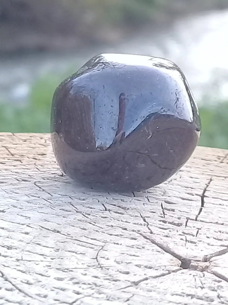 Chargez l&#39;image dans la visionneuse de la galerie, Grenat Pyrope Almandin du Brésil pierre roulée Grade A++++ Grenat Pyrope-Almandin du Brésil pierre roulée
