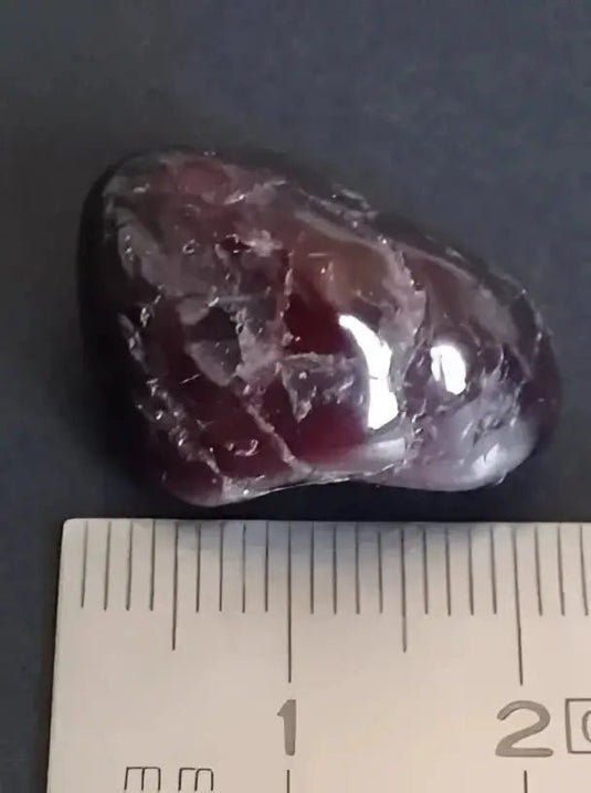 Grenat Pyrope Almandin du Brésil pierre roulée Grade A++++ Grenat Pyrope-Almandin du Brésil pierre roulée