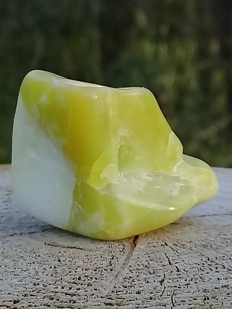 Load image into Gallery viewer, Healaerite Serpentine pierre roulée Grade A++++ Healerite Serpentine pierre roulée
