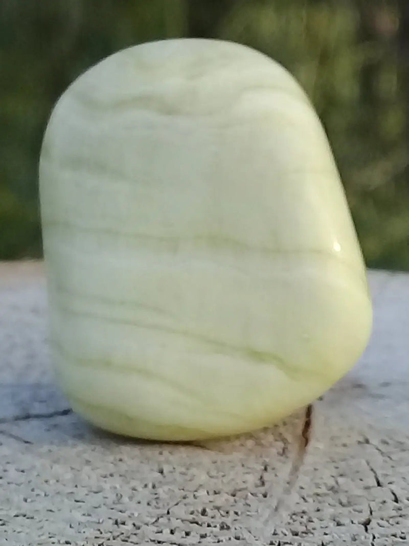 Load image into Gallery viewer, Healerite Serpentine pierre roulée Grade A+++ Healerite Serpentine pierre roulée
