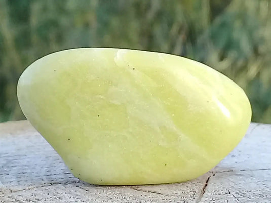 Healerite Serpentine pierre roulée Grade A+++ (Très rare) Healerite Serpentine pierre roulée