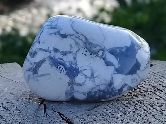 Howlite pierre roulée Grade A ++++