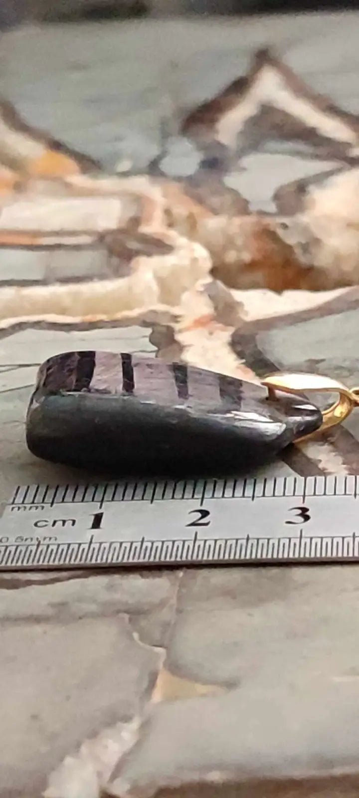 Load image into Gallery viewer, Hyperstène du Brésil pendentif Grade A++++ Hypersthène pendentif
