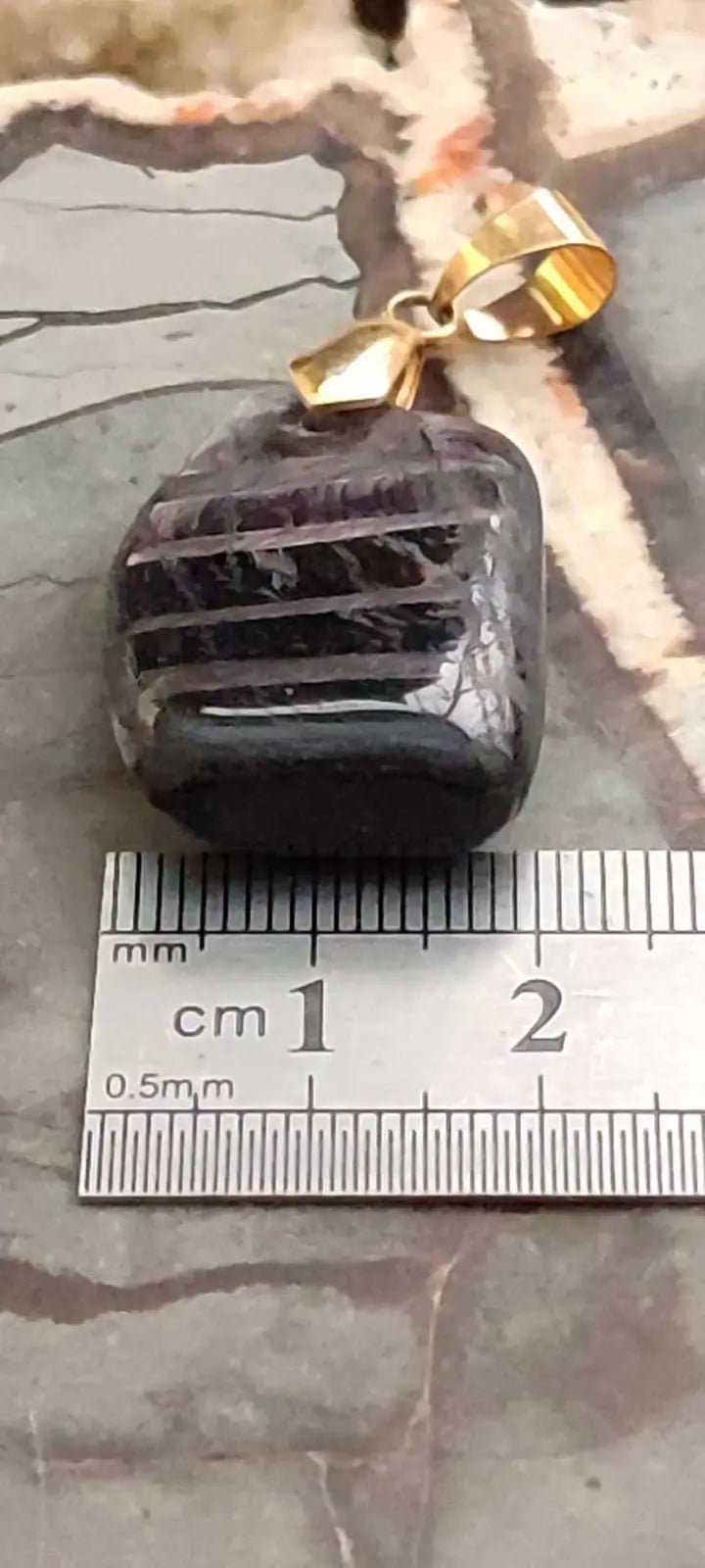 Load image into Gallery viewer, Hyperstène du Brésil pendentif Grade A++++ Hypersthène pendentif
