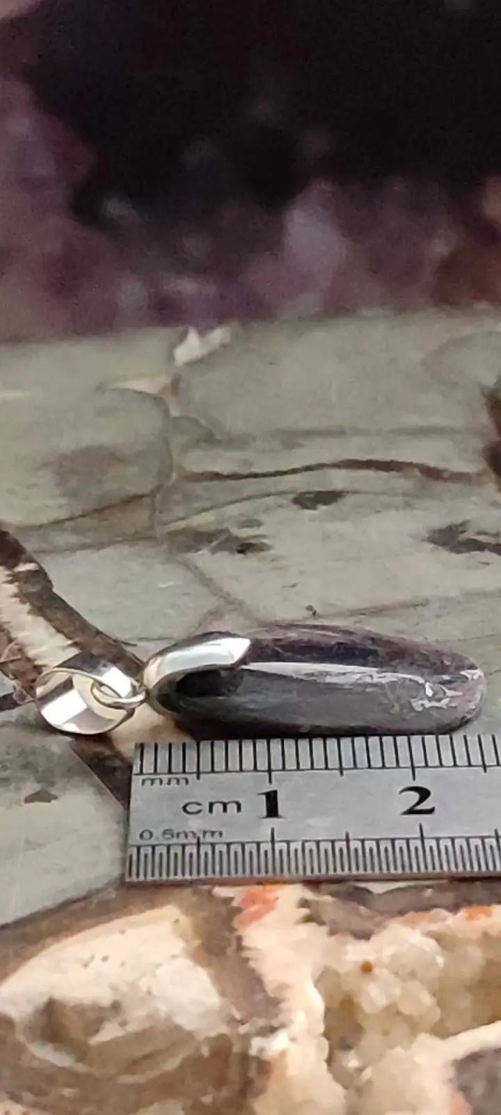 Load image into Gallery viewer, Hypersthène du Brésil pendentif Grade A++++ Hypersthène pendentif
